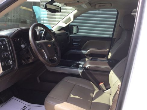 Used 2015 Chevrolet Silverado 1500 LTZ Z71 w/ LTZ Plus Package AWD/4WD image 7