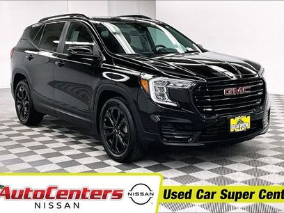 Used 2022 GMC Terrain SLE w/ Driver Convenience Package