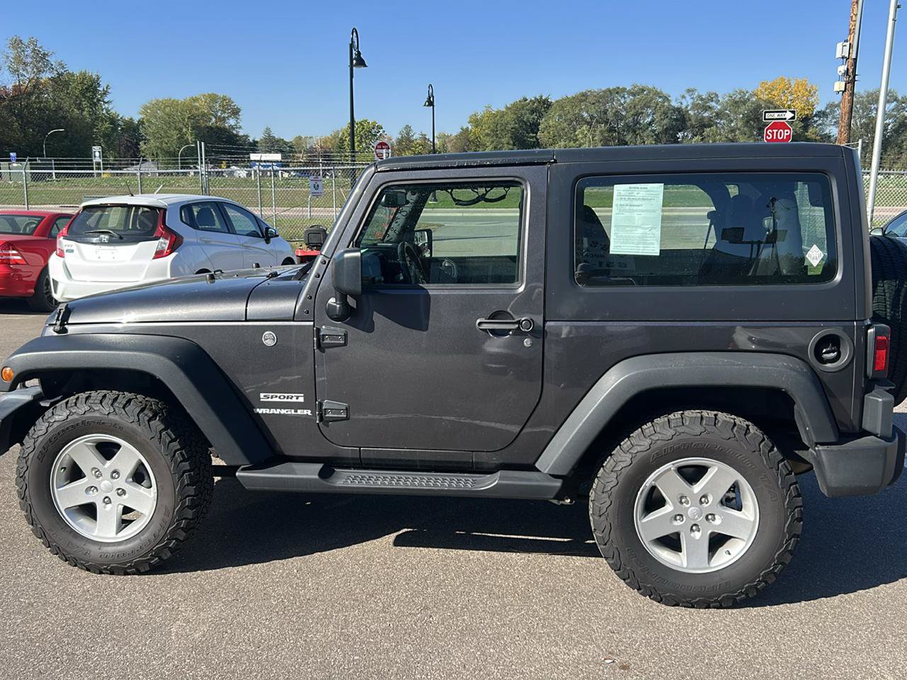 Used 2017 Jeep Wrangler Sport w/ Quick Order Package 24S AWD/4WD image 8
