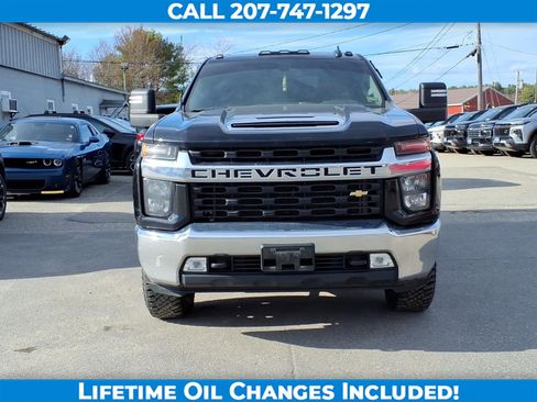 Used 2022 Chevrolet Silverado 2500 LT w/ Convenience Package image 2