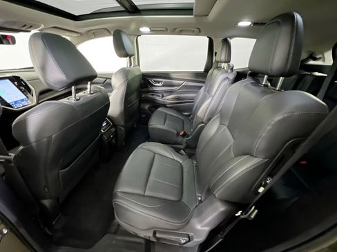 Used 2023 Subaru Ascent Limited w/ Technology Package image 25
