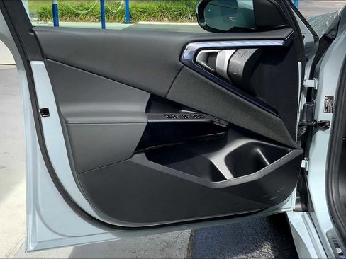 New 2026 BMW X3 xDrive30 w/ Premium Package image 10