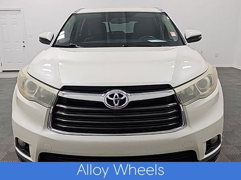 Used 2015 Toyota Highlander XLE image 4