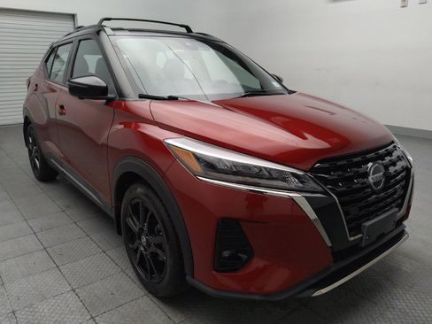 Used 2021 Nissan Kicks SR w/ SR Premium Package FWD image 13