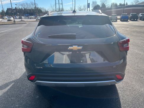 New 2026 Chevrolet Trax LT w/ Driver Confidence Package image 7