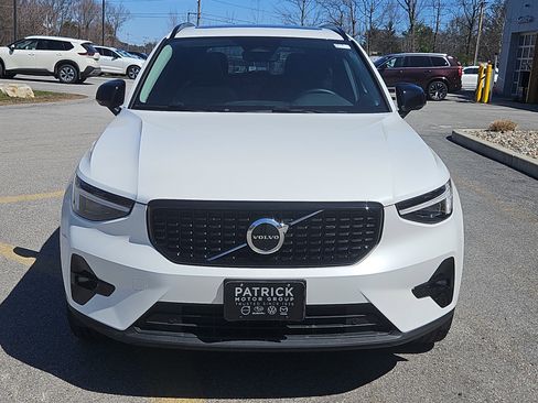 Used 2026 Volvo XC40 B5 Plus w/ Protection Package Premier AWD/4WD image 24