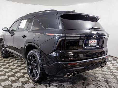 Used 2024 Chevrolet Traverse RS FWD image 26