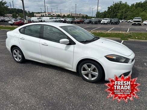 Used 2015 Dodge Dart SXT FWD image 4