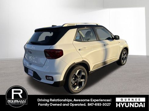 New 2026 Hyundai Venue SEL image 9