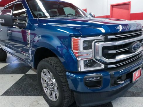 Used 2022 Ford F250 Platinum w/ FX4 Off-Road Package image 38