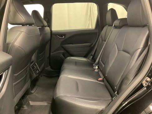 Used 2025 Subaru Forester Limited AWD/4WD image 35