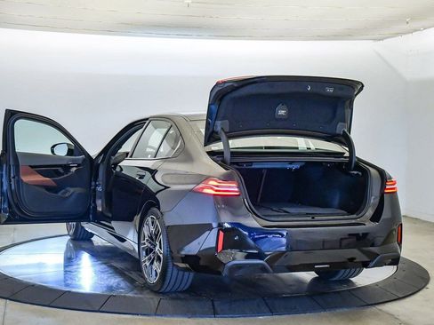 Used 2026 BMW 530i w/ M Sport Package image 26