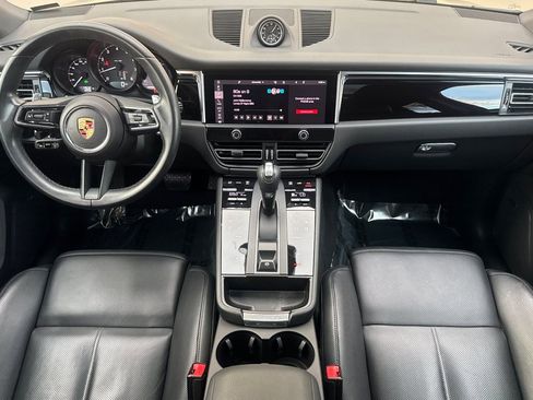 Used 2024 Porsche Macan image 13