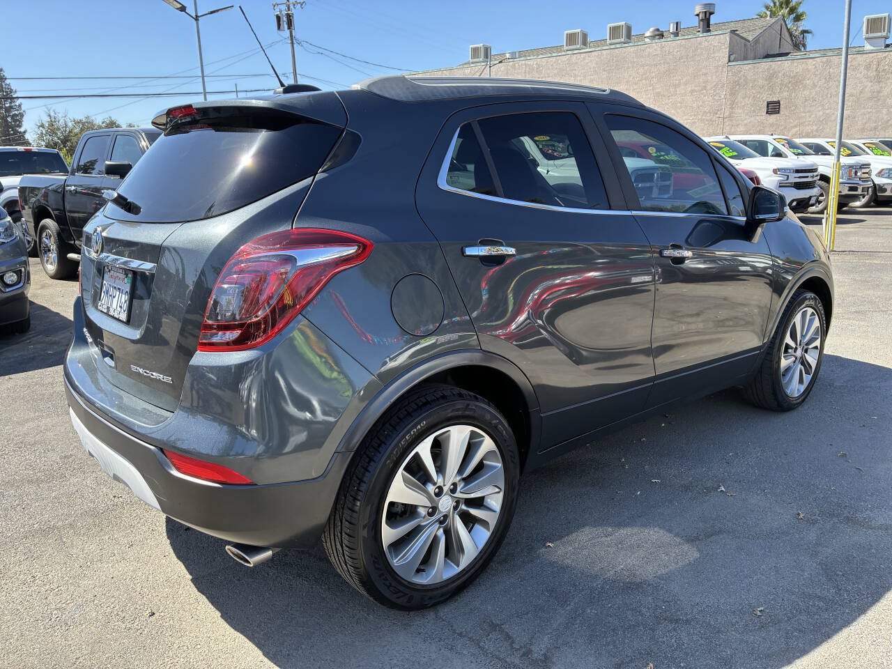 Used 2017 Buick Encore Preferred FWD image 2