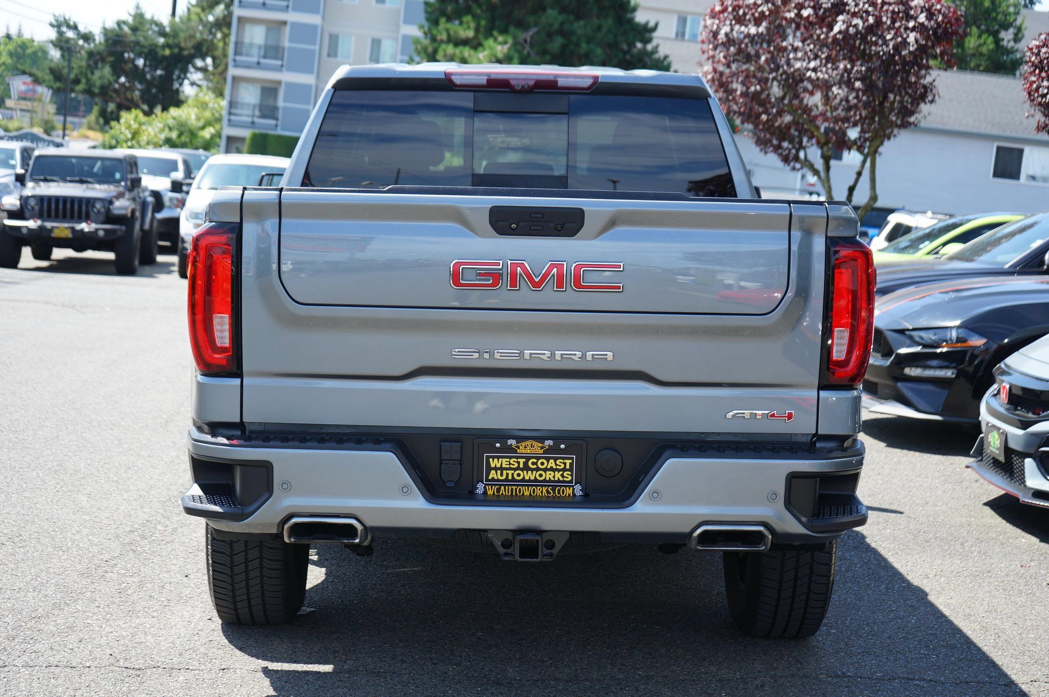 Used 2020 GMC Sierra 1500 AT4 w/ AT4 Premium Package AWD/4WD image 5