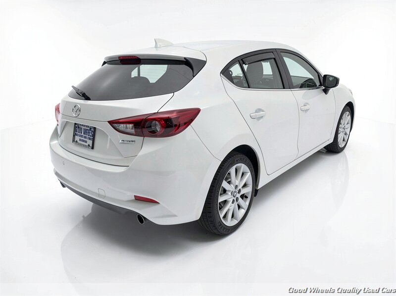 Used 2017 MAZDA MAZDA3 Grand Touring w/ Premium Equipment Package FWD image 5