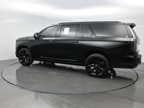 Used 2025 Cadillac Escalade ESV Sport w/ Touring Package AWD/4WD image 3