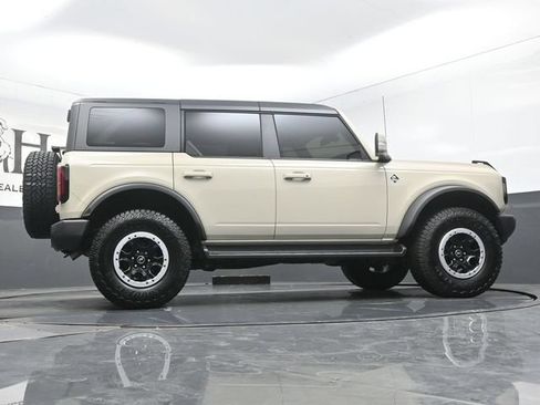 Used 2025 Ford Bronco Outer Banks w/ Sasquatch Package AWD/4WD image 54