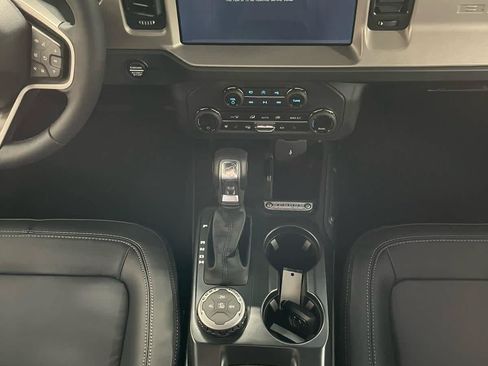 New 2026 Ford Bronco Outer Banks AWD/4WD image 11