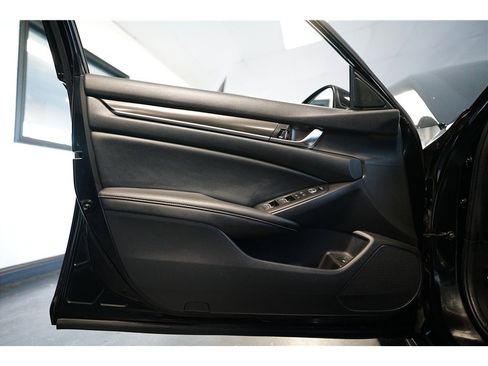 Used 2021 Honda Accord Sport image 15