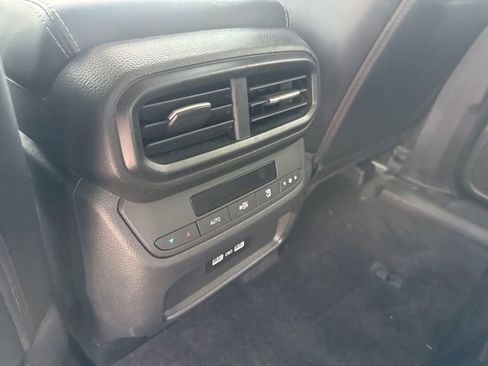 Used 2023 Honda Pilot EX-L image 10