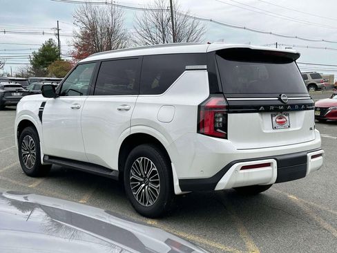New 2025 Nissan Armada SL w/ Captain's Chari Seat Package image 6
