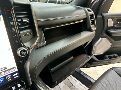 Used 2019 RAM 1500 Limited image 33