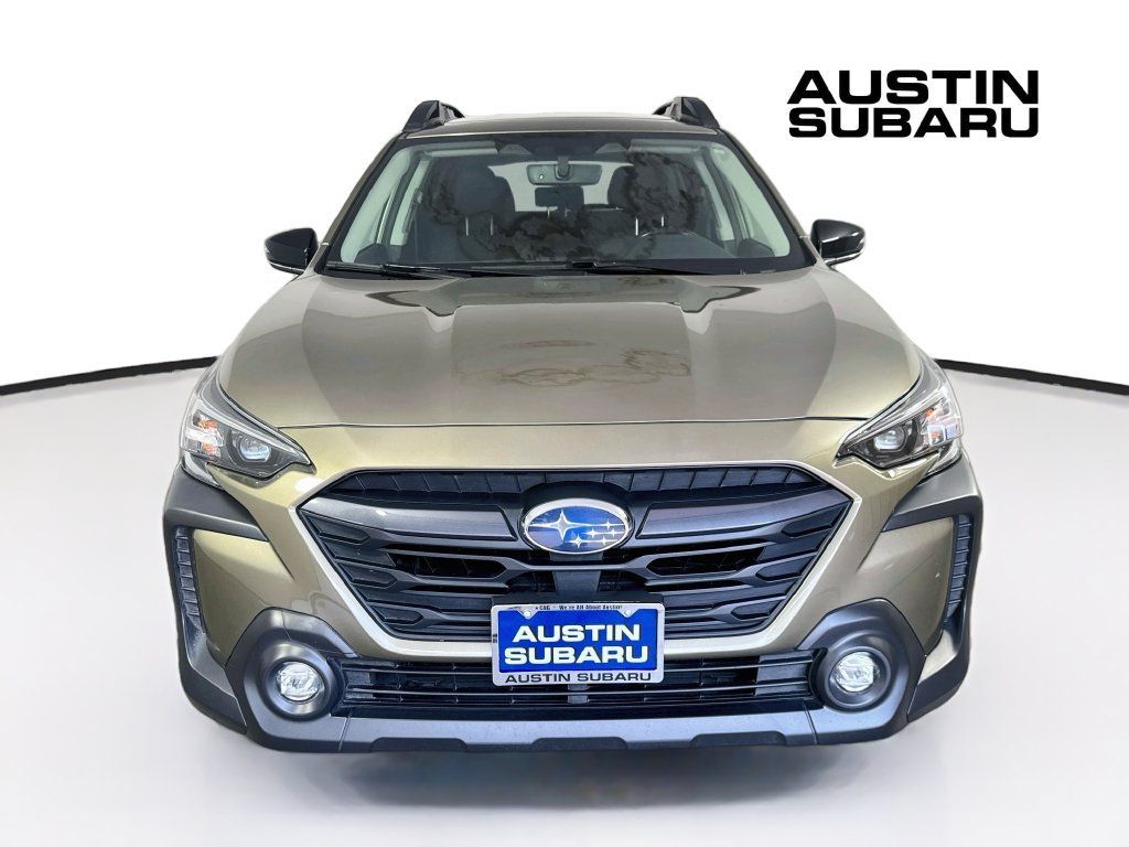 Used 2025 Subaru Outback Premium AWD/4WD image 3