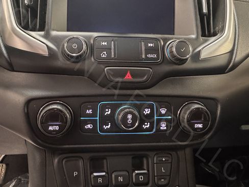 Used 2021 GMC Terrain SLT w/ Elevation Edition AWD/4WD image 16