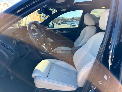 Used 2023 INFINITI Q50 Red Sport 400 w/ Black Opal Edition image 21