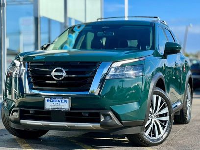 Used 2022 Nissan Pathfinder Platinum w/ Cargo Package