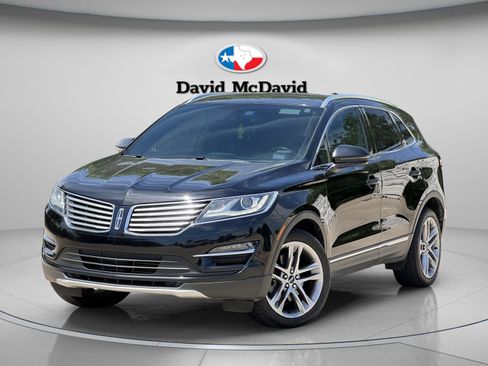 Used 2018 Lincoln MKC Reserve w/ Lincoln MKC Climate Package AWD/4WD image 2