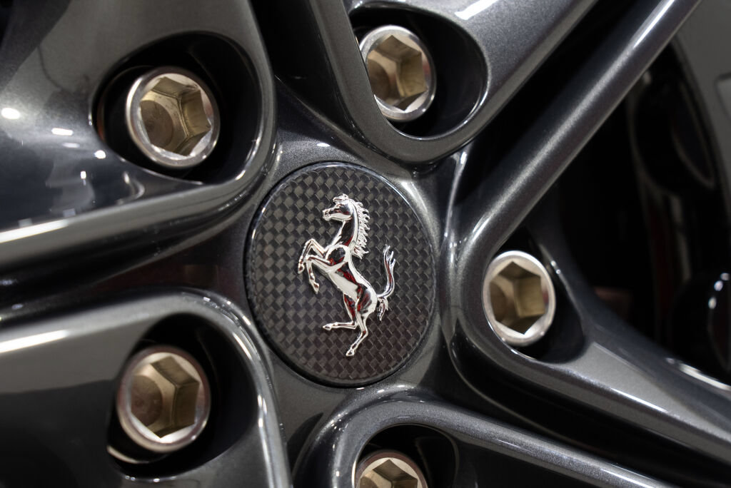 Used 2022 Ferrari SF90 Spider AWD/4WD image 28