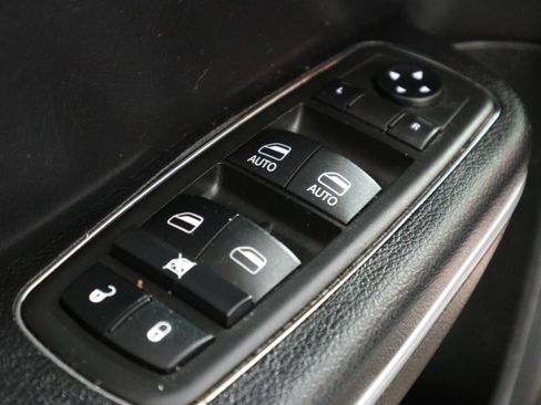 Used 2021 Dodge Charger SXT w/ Leather Interior Group image 33