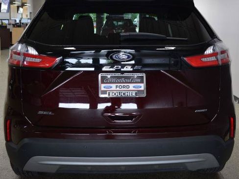 Certified 2024 Ford Edge SEL w/ Convenience Package AWD/4WD image 5