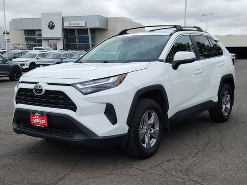 Used 2025 Toyota RAV4 XLE w/ Convenience Package AWD/4WD image 4