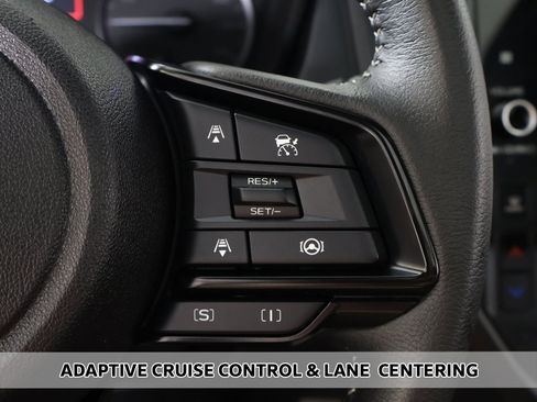 Used 2025 Subaru Forester Premium image 4