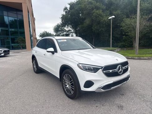 Used 2025 Mercedes-Benz GLC 300 image 10