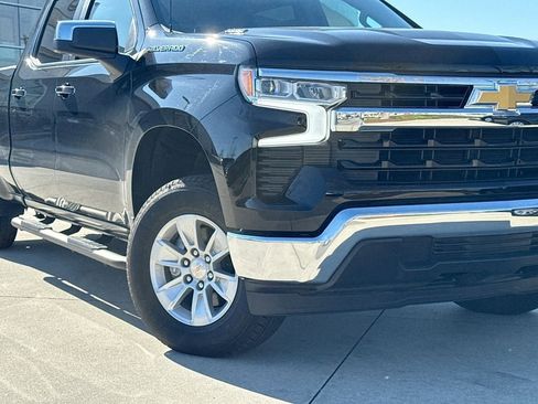 Used 2025 Chevrolet Silverado 1500 LT w/ Leather Package image 9