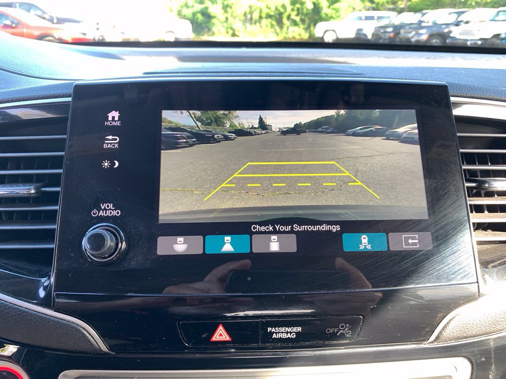 Used 2021 Honda Pilot Touring image 18