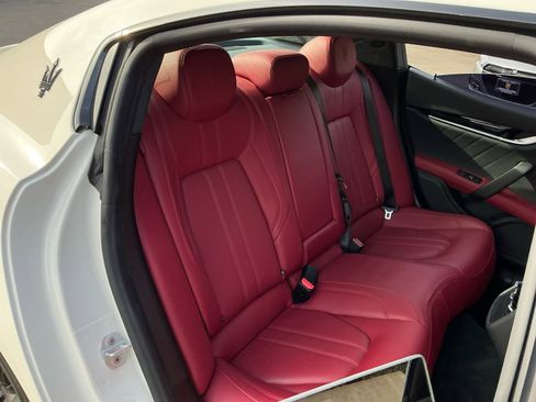 Used 2022 Maserati Ghibli Modena Q4 image 21