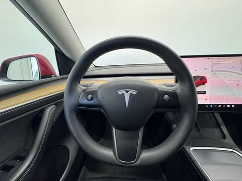 Used 2023 Tesla Model Y Long Range AWD/4WD image 21