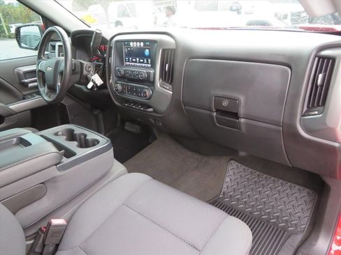 Used 2018 Chevrolet Silverado 1500 LT image 10