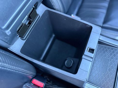 Used 2022 Nissan Frontier PRO-4X w/ Pro-4X Premium Package image 31