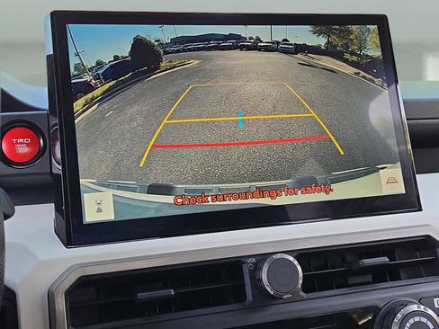 Used 2024 Toyota Tacoma TRD Off-Road AWD/4WD image 25