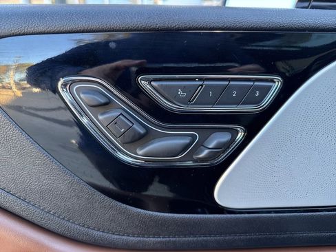 Used 2023 Lincoln Aviator Reserve w/ Equipment Group 201A image 20