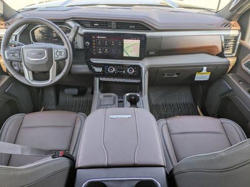 New 2026 GMC Sierra 2500 Denali w/ Denali Reserve Package image 19