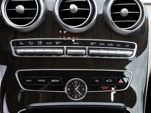 Used 2019 Mercedes-Benz C 300 w/ Premium Package image 29