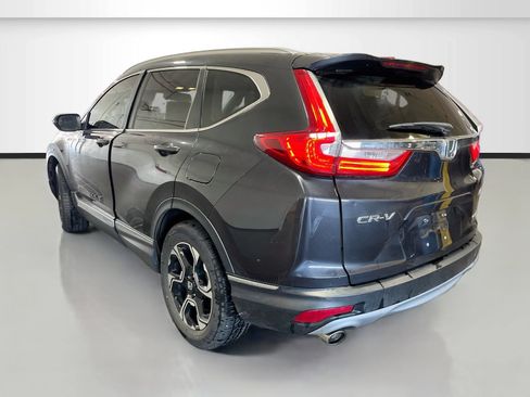Used 2018 Honda CR-V Touring image 5