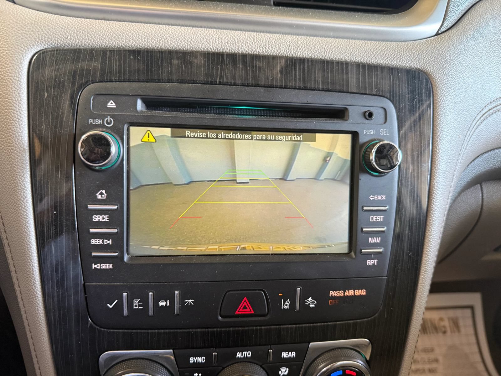 Used 2015 Chevrolet Traverse LTZ FWD image 16